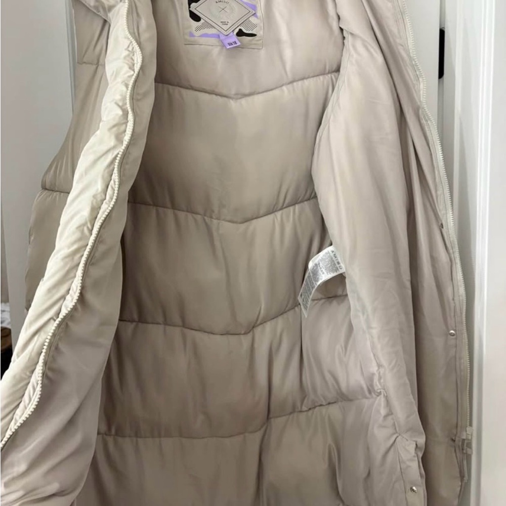 Amisu Light Beige long Puffer vest fits big 16